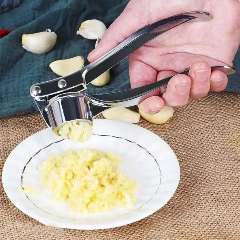 Heavy Duty Zinc Alloy Garlic Press & Mincer – Professional Manual Garlic Crusher